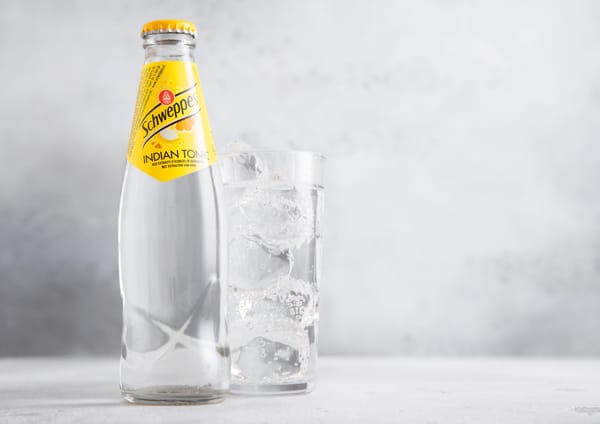 🇬🇧 Königlicher Genuss: So entstand Schweppes Tonic Water